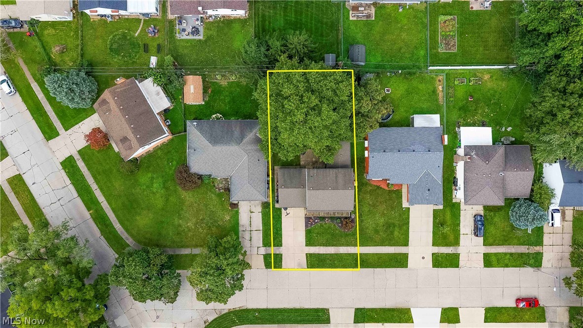 208 Georgia Avenue Elyria OH 44035