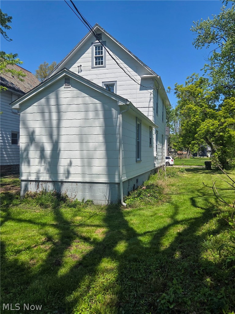 324 11th Street Elyria OH 44035