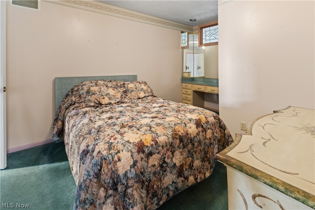 93 Harmony Drive Wintersville OH 43953