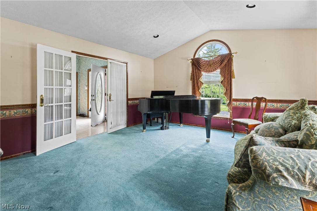 93 Harmony Drive Wintersville OH 43953
