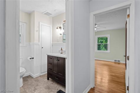 1508 Thornapple Avenue Akron OH 44301