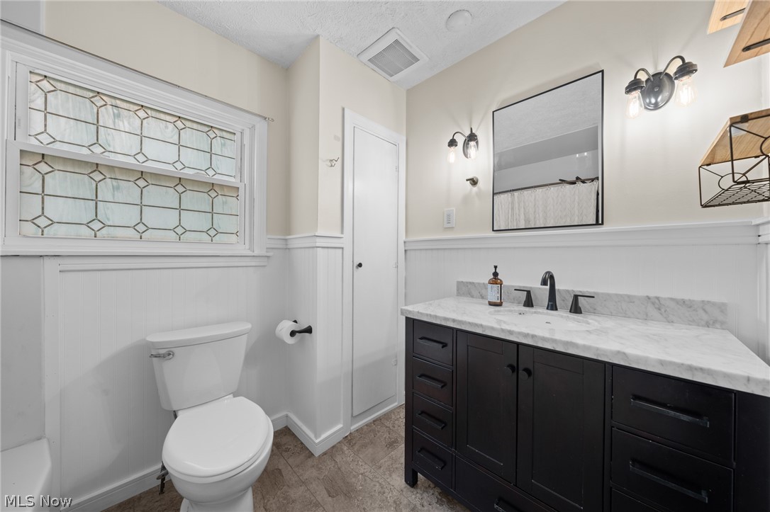 1508 Thornapple Avenue Akron OH 44301