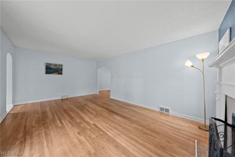 1508 Thornapple Avenue Akron OH 44301