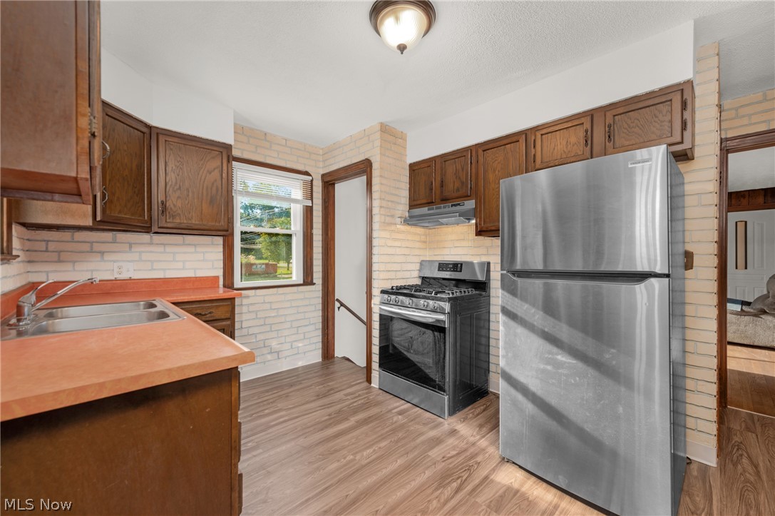 6077 Lake Avenue Elyria OH 44035