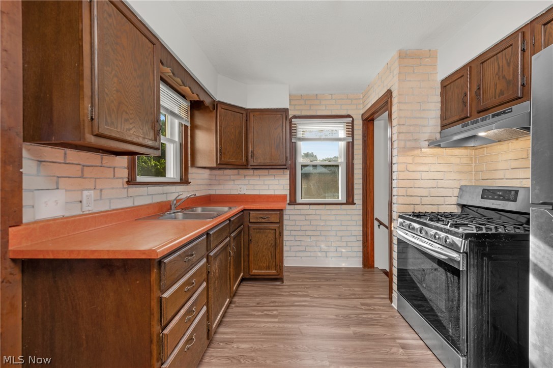 6077 Lake Avenue Elyria OH 44035