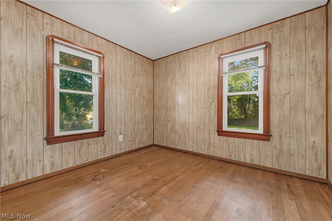 6077 Lake Avenue Elyria OH 44035