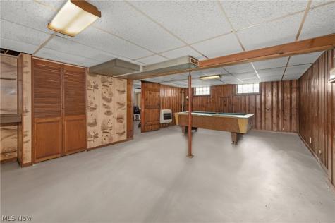 6077 Lake Avenue Elyria OH 44035