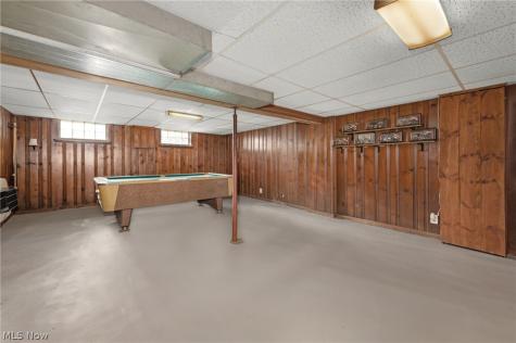 6077 Lake Avenue Elyria OH 44035