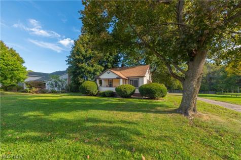 6077 Lake Avenue Elyria OH 44035