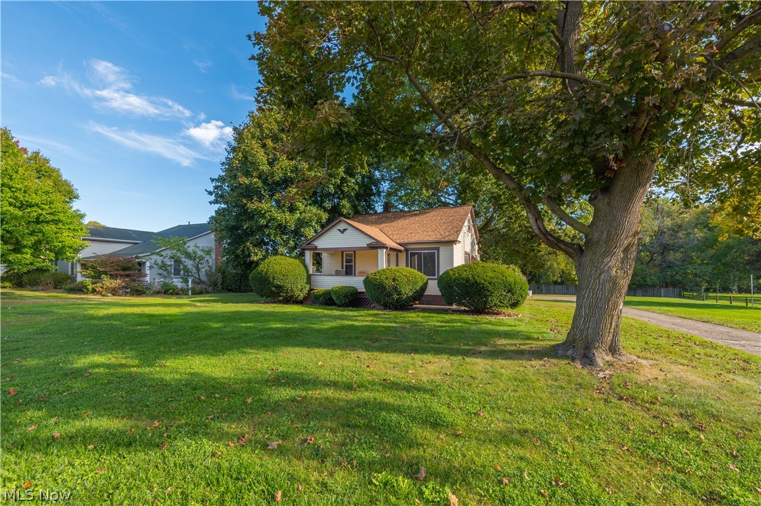 6077 Lake Avenue Elyria OH 44035