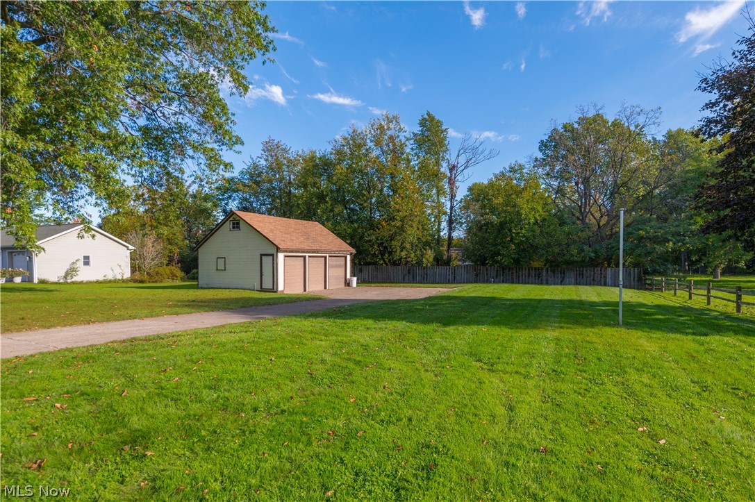 6077 Lake Avenue Elyria OH 44035