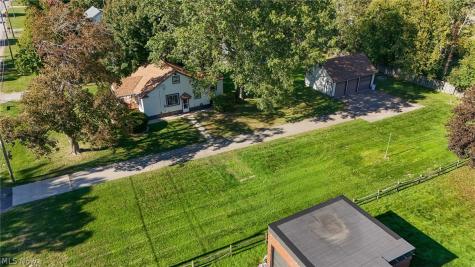 6077 Lake Avenue Elyria OH 44035