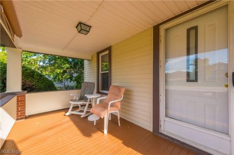 6077 Lake Avenue Elyria OH 44035