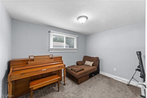 6115 Wallace Boulevard North Ridgeville OH 44039