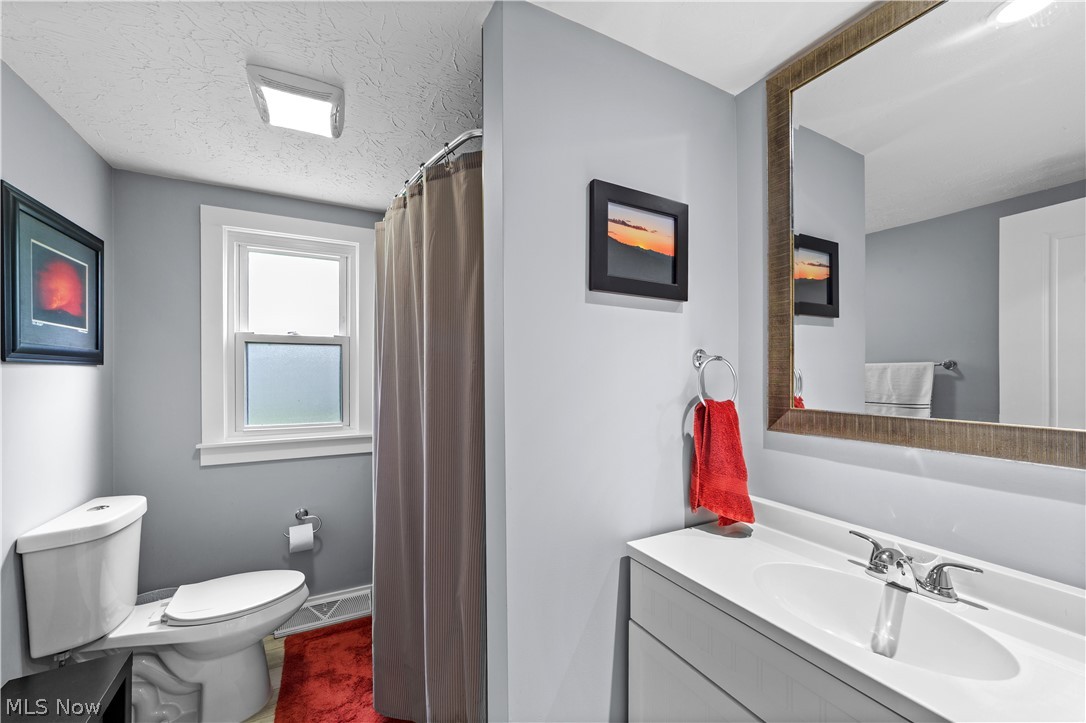 6115 Wallace Boulevard North Ridgeville OH 44039