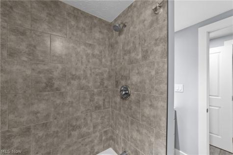 6115 Wallace Boulevard North Ridgeville OH 44039