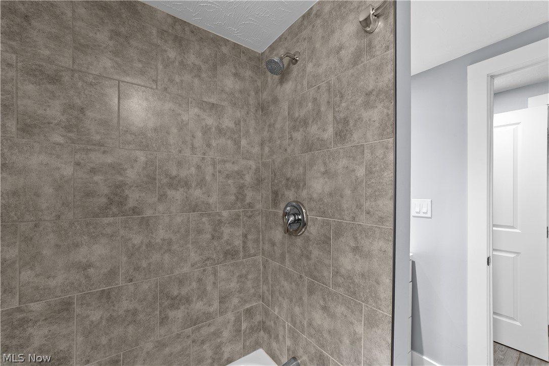 6115 Wallace Boulevard North Ridgeville OH 44039