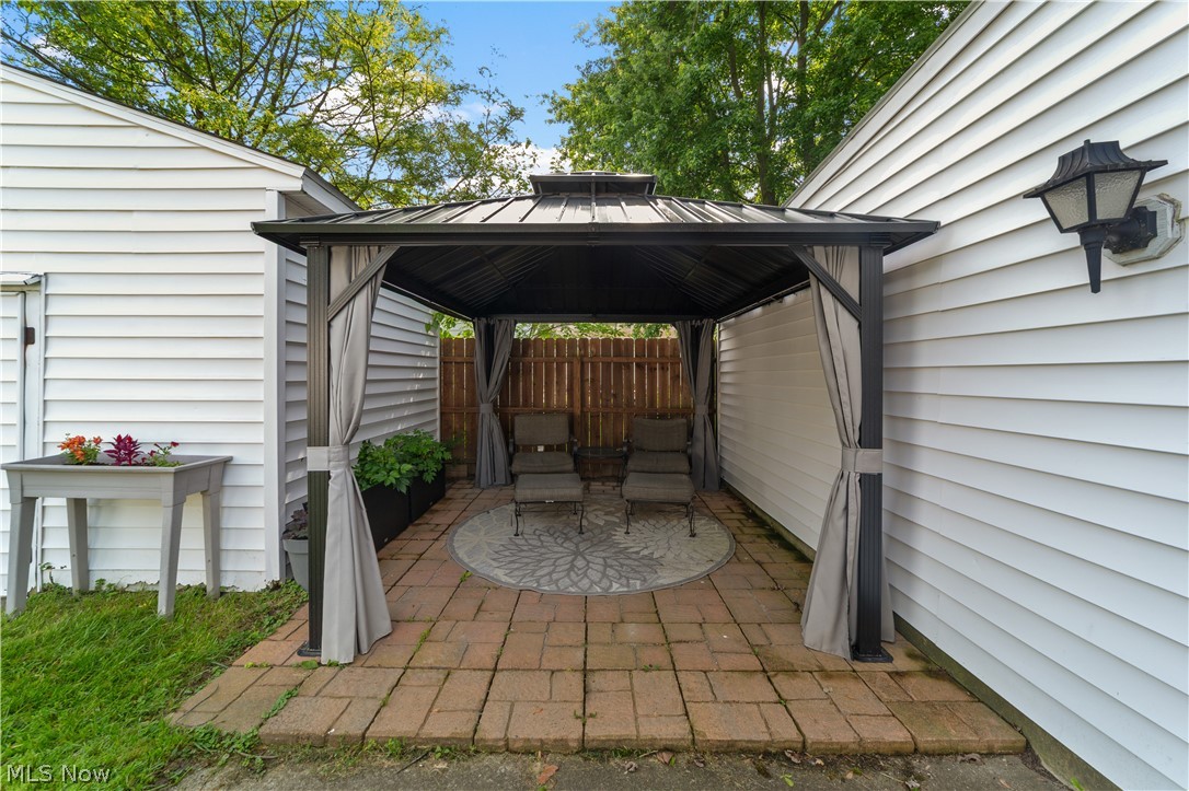 6115 Wallace Boulevard North Ridgeville OH 44039