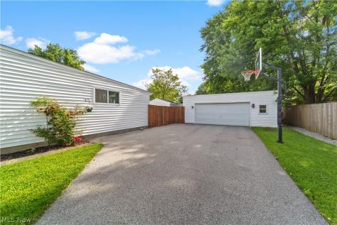 6115 Wallace Boulevard North Ridgeville OH 44039