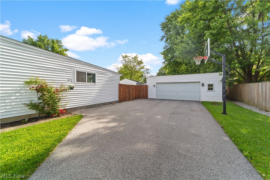 6115 Wallace Boulevard North Ridgeville OH 44039