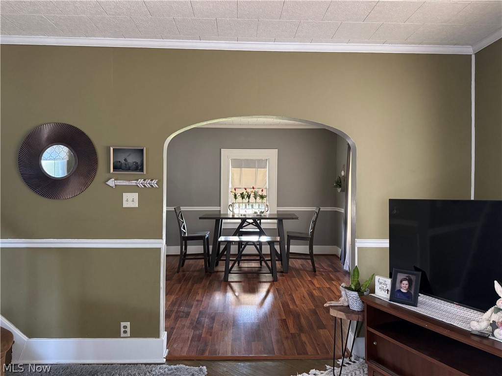 1003 Eastport Avenue Uhrichsville OH 44683