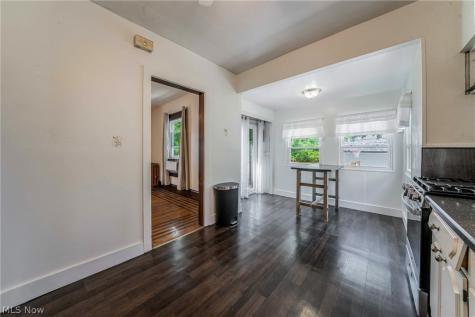 1290 Jackson Avenue Lakewood OH 44107