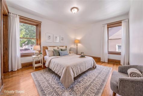 1290 Jackson Avenue Lakewood OH 44107