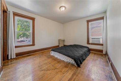 1290 Jackson Avenue Lakewood OH 44107
