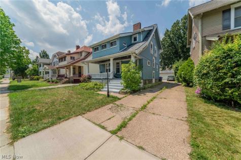1290 Jackson Avenue Lakewood OH 44107