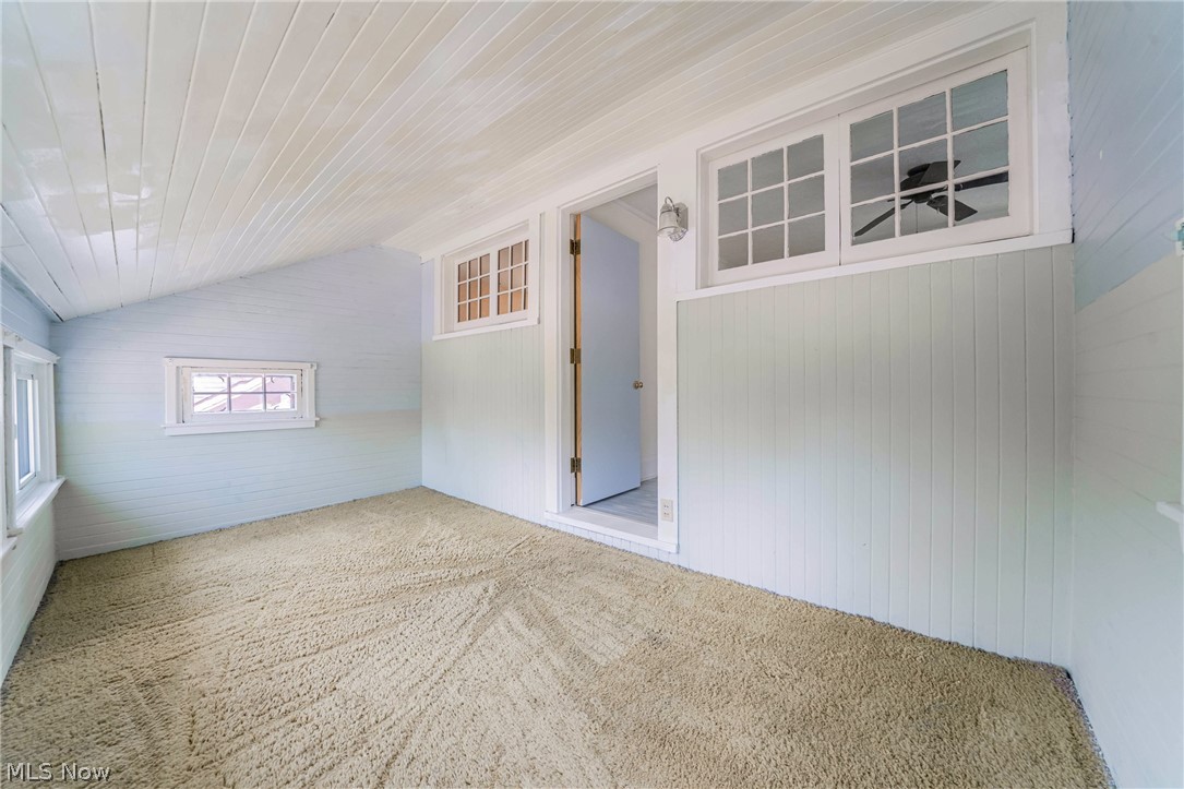 1290 Jackson Avenue Lakewood OH 44107