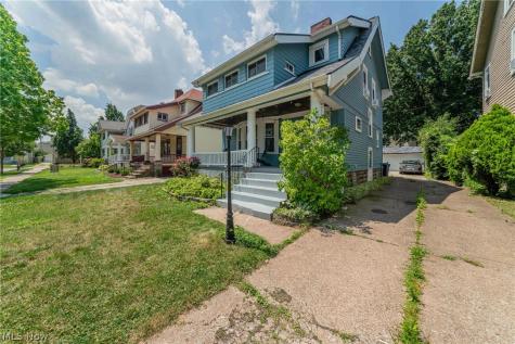 1290 Jackson Avenue Lakewood OH 44107