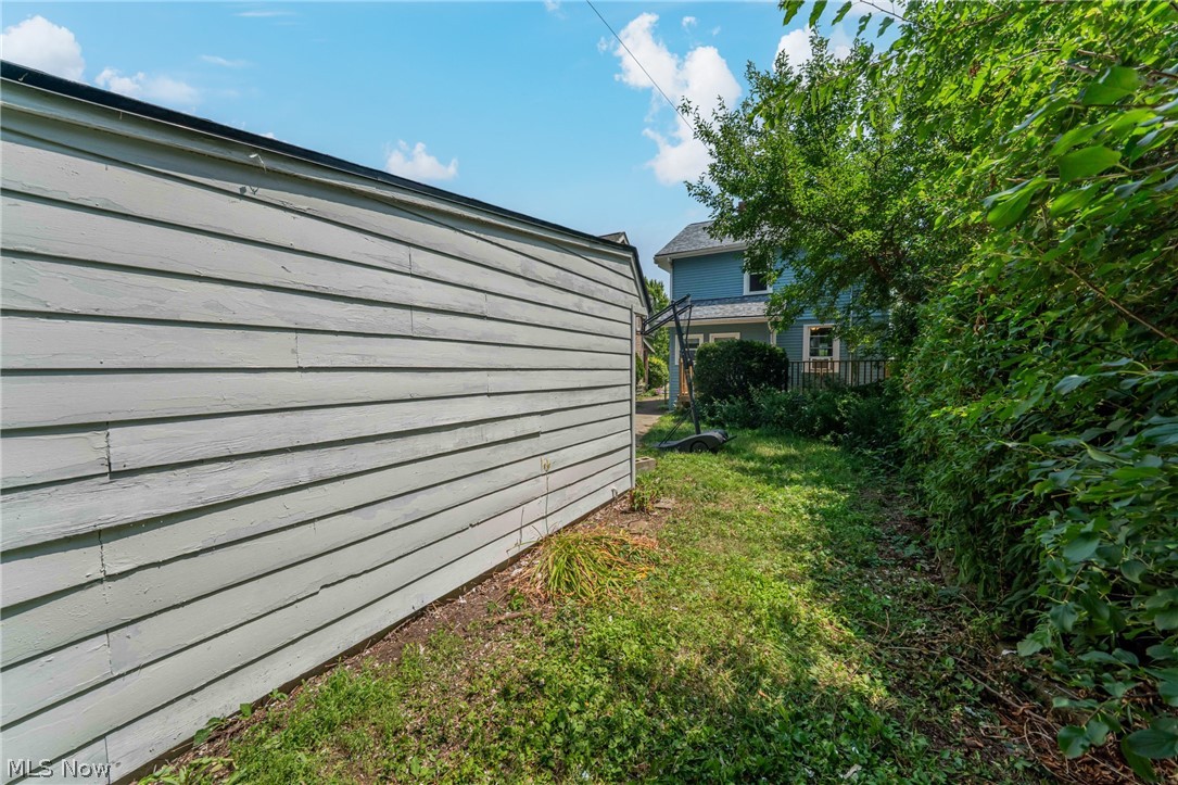 1290 Jackson Avenue Lakewood OH 44107