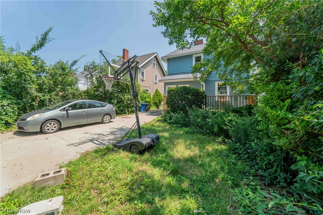 1290 Jackson Avenue Lakewood OH 44107