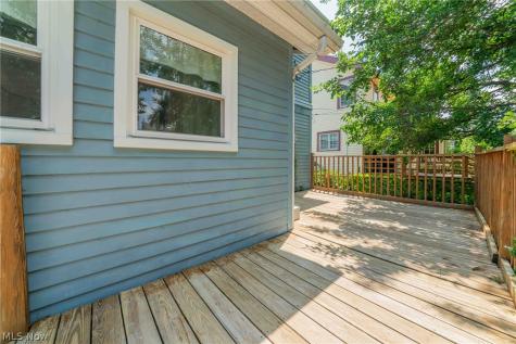 1290 Jackson Avenue Lakewood OH 44107