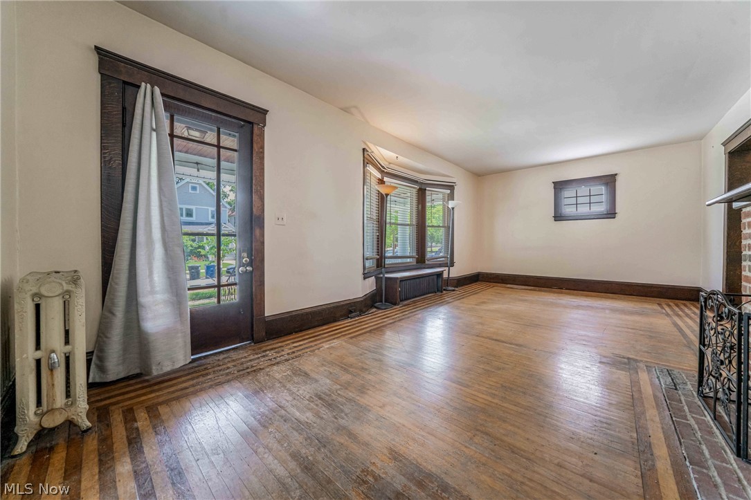 1290 Jackson Avenue Lakewood OH 44107