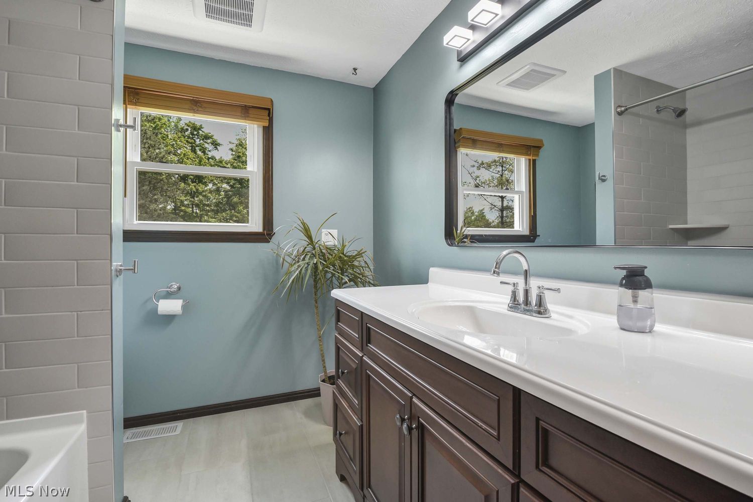 13291 Compass Point Drive Strongsville OH 44136