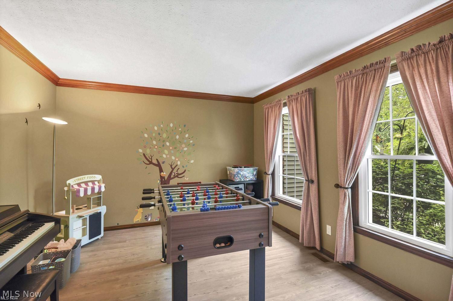 13291 Compass Point Drive Strongsville OH 44136