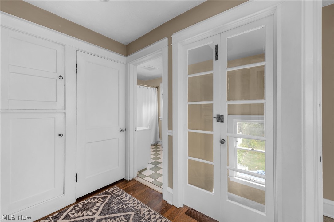 1243 Edwards Avenue Lakewood OH 44107