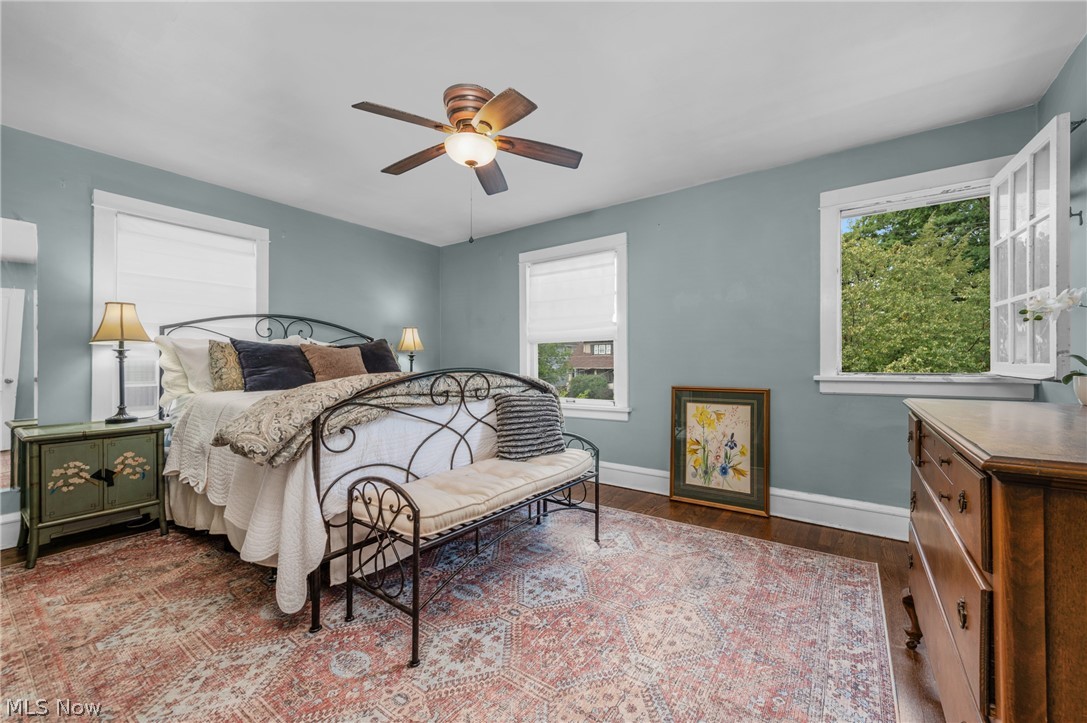 1243 Edwards Avenue Lakewood OH 44107