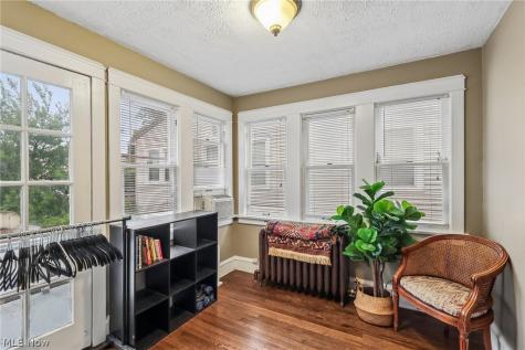 1243 Edwards Avenue Lakewood OH 44107