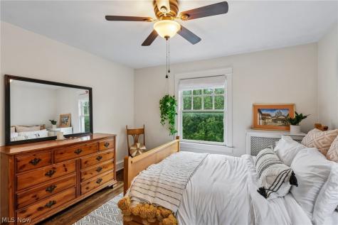 1243 Edwards Avenue Lakewood OH 44107