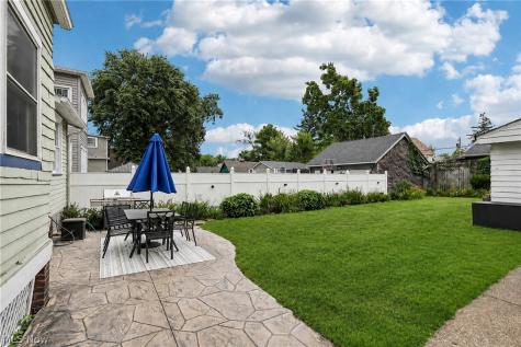 1243 Edwards Avenue Lakewood OH 44107