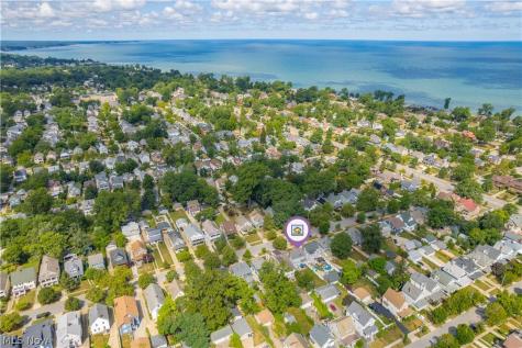 1243 Edwards Avenue Lakewood OH 44107