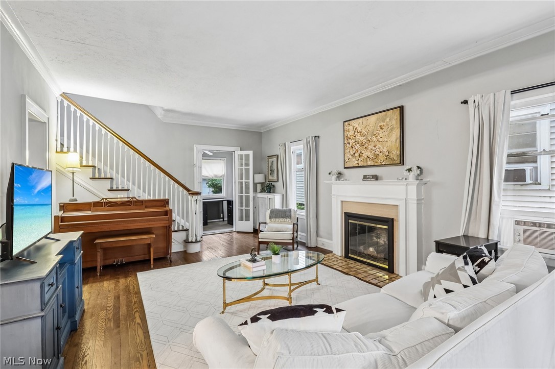 1243 Edwards Avenue Lakewood OH 44107