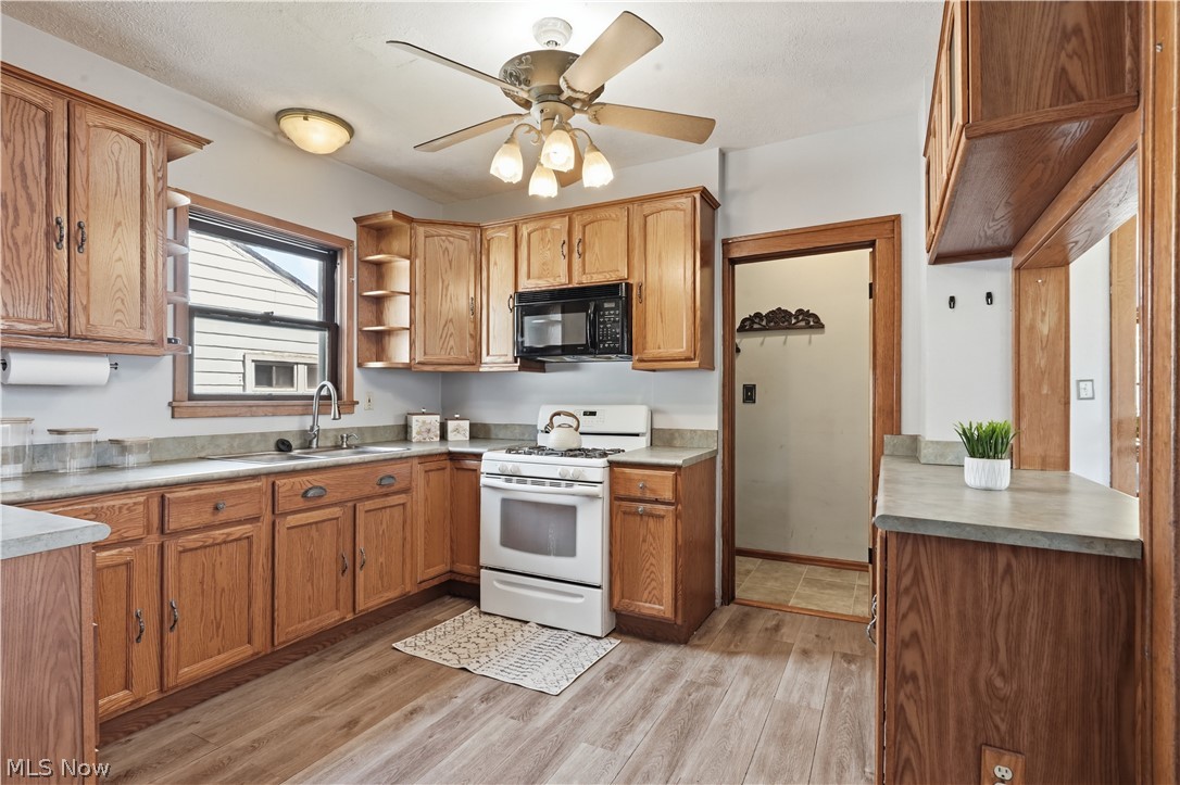 810 Dale Avenue Willard OH 44890