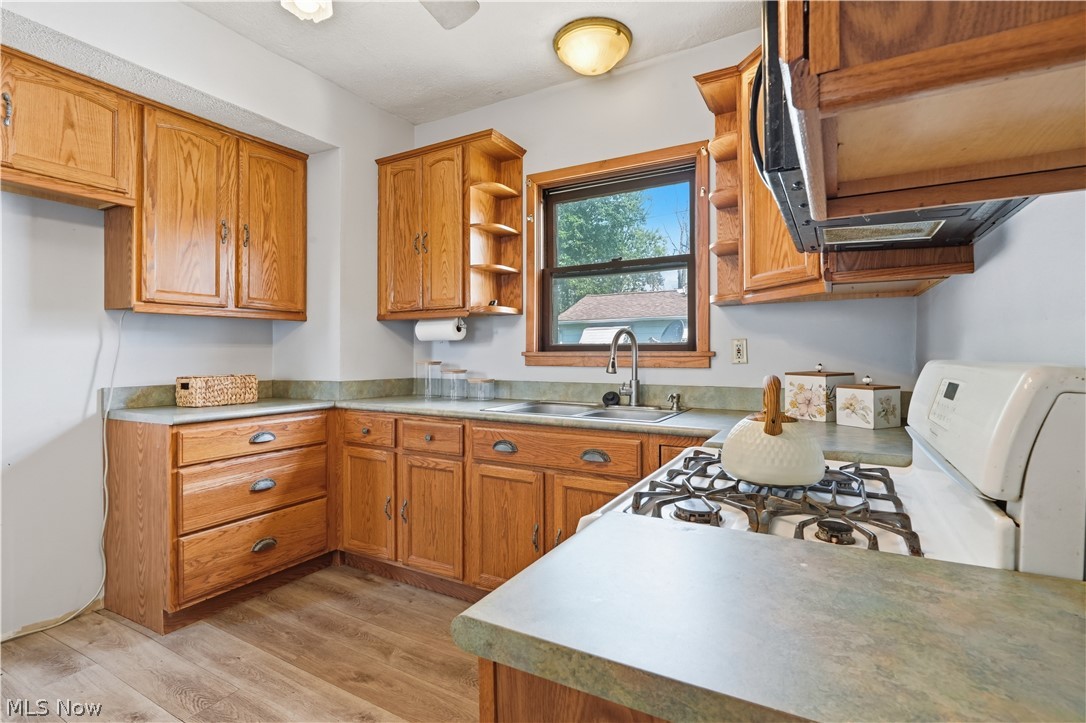 810 Dale Avenue Willard OH 44890