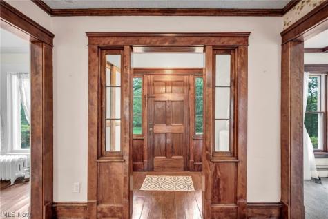 178 Gilbert Drive Bedford OH 44146