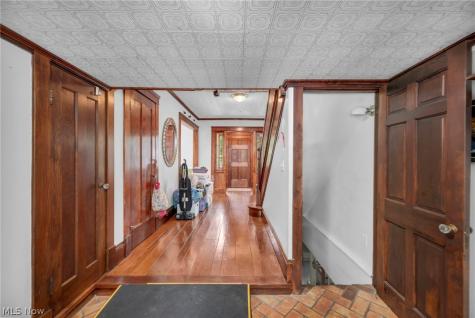 178 Gilbert Drive Bedford OH 44146