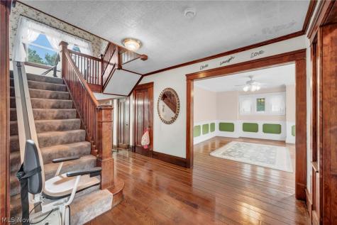 178 Gilbert Drive Bedford OH 44146