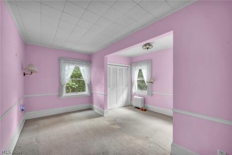 178 Gilbert Drive Bedford OH 44146